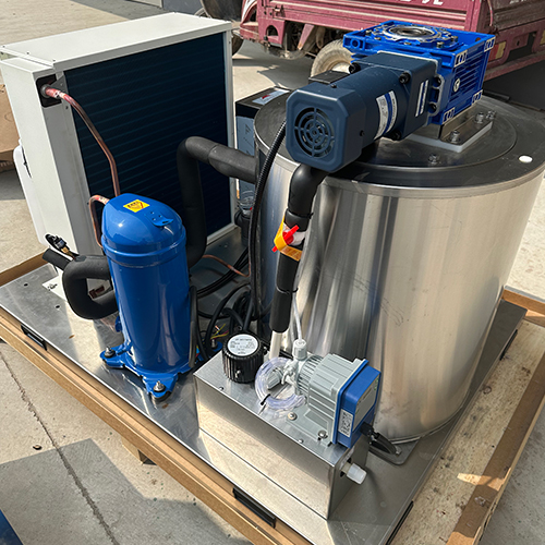1-ton flake ice machine was se